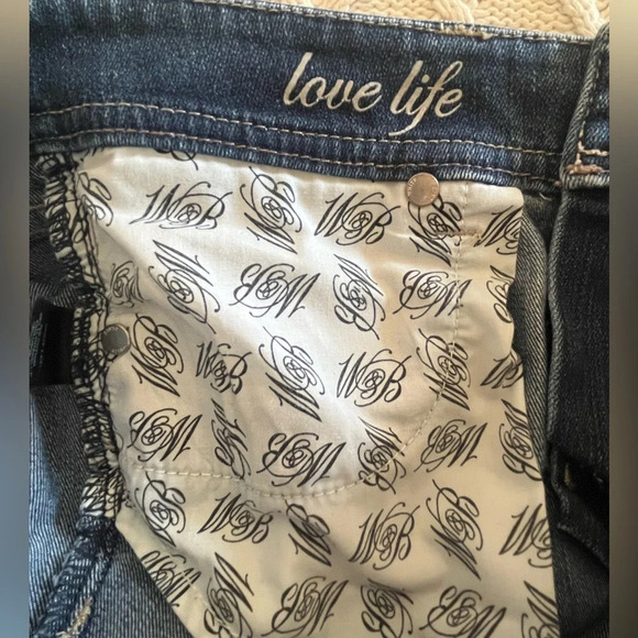 White House Black Market Designer Darker Wash Distressed Jeans Women’s size 4 - Picture 14 of 15